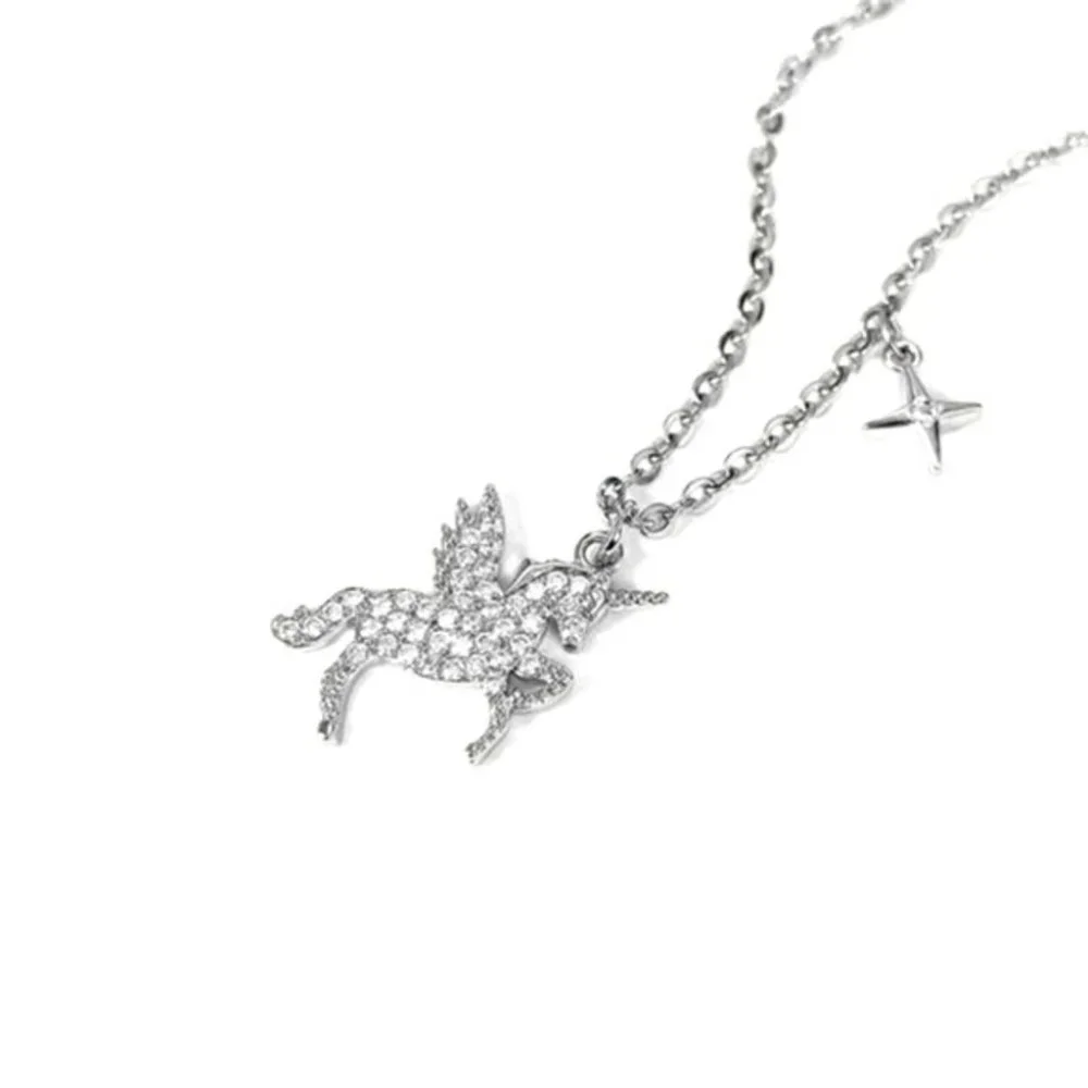 NEW Beautiful 925 Silver White Sapphire Unicorn Necklace